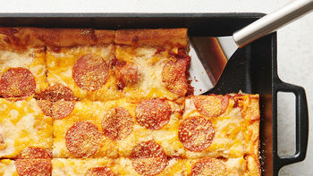 Deep Dish Pizza Casserole
