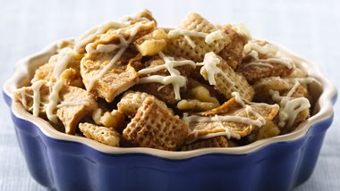 Apple Pie Chex Mix