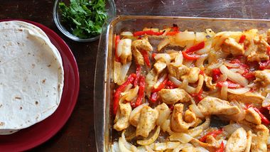 Easy Oven-Baked Chicken Fajitas