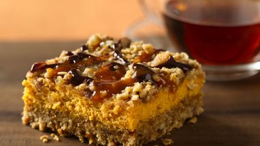 Pumpkin Streusel Cheesecake Bars