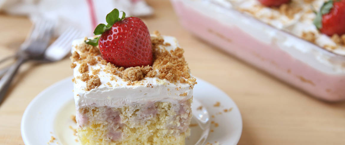 Betty Crocker Strawberry Poke Cake Recipe Betty Crocker Strawberry Poke Cake Recipe