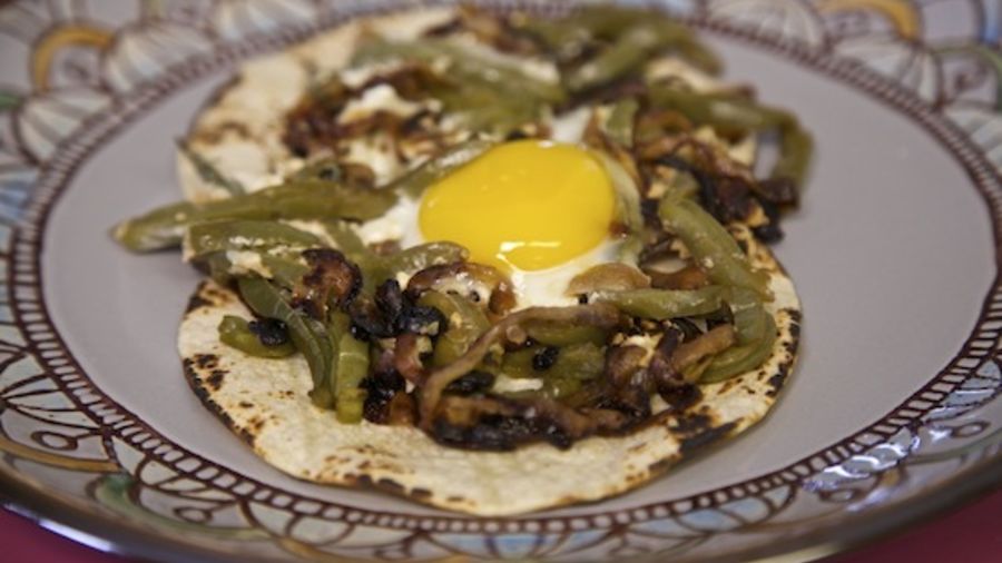 Receta de Taco Tuesday Tacos de Nopal y Huevo