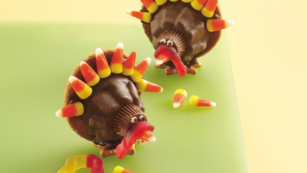 NoBake CandyCookie Turkeys recipe from