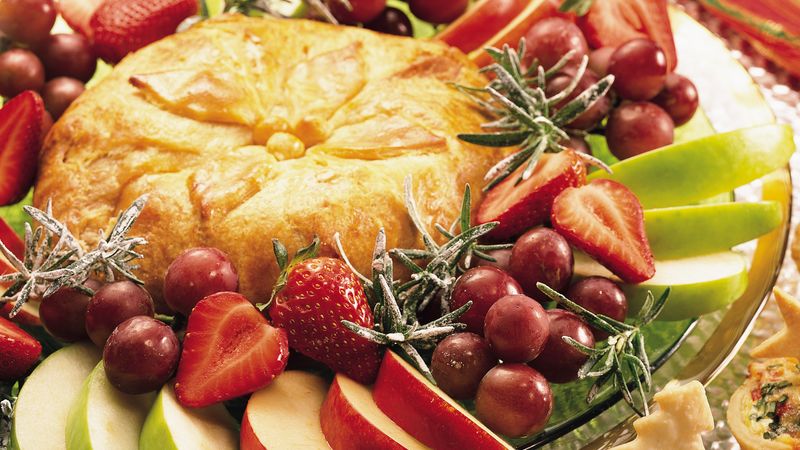 Pastry-Wrapped Jalapeño Brie with Fruit