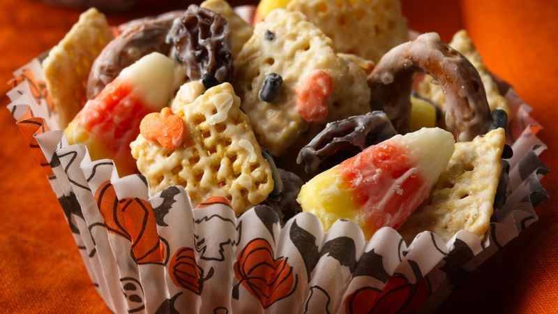 Halloween Chex® Mix (1/2 Recipe)