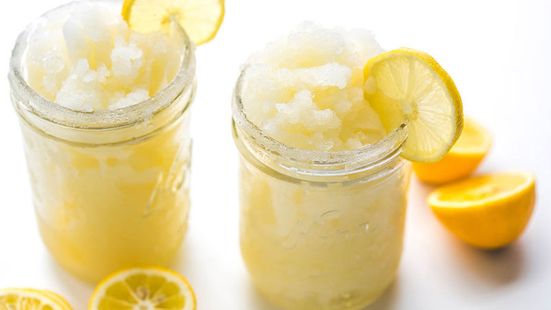 Limonade glacée alcoolisée