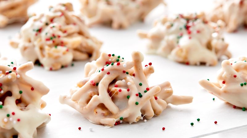 christmas cookies with chinese noodles