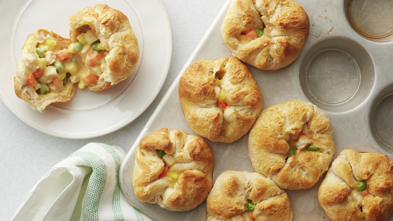 Chicken pot pie cups recipe