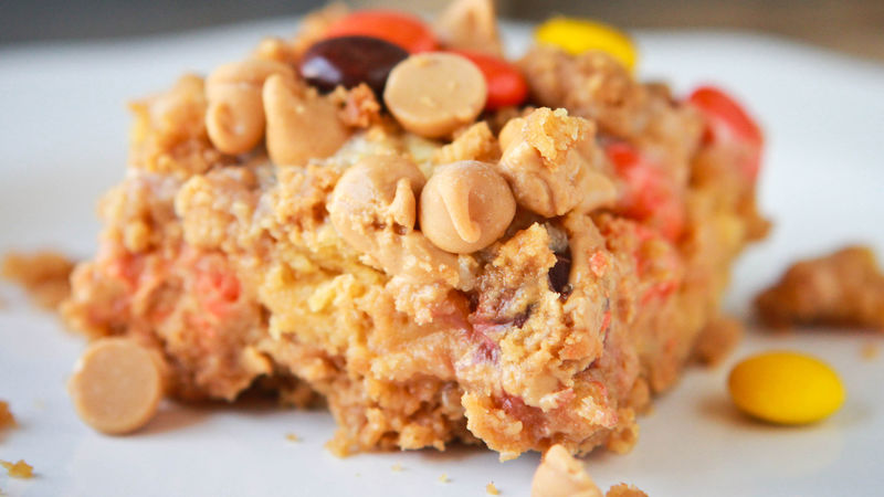 Ooey Gooey Peanut Butter Bars