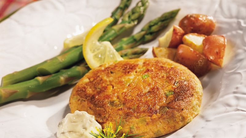 Salmon Cakes Recipe - Pillsbury.com