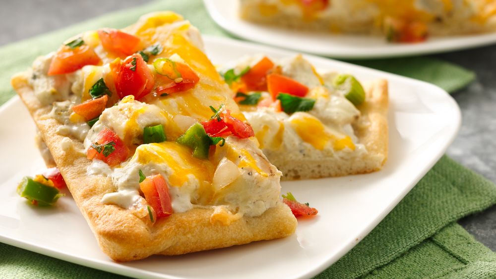 Creamy Green Chile Chicken Pizza Recipe