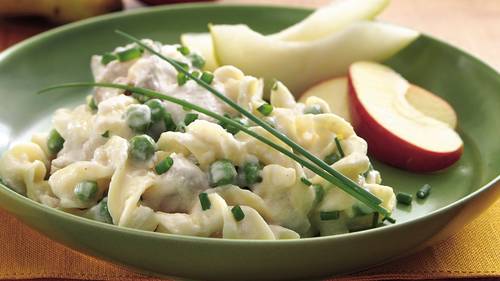 Slow-Cooker Chicken and Noodles Romanoff-image