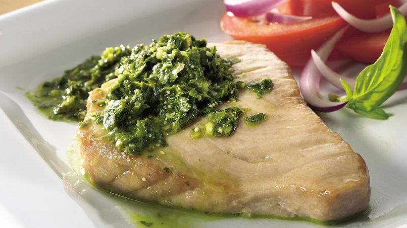Atún con Pesto de Tres Hierbas