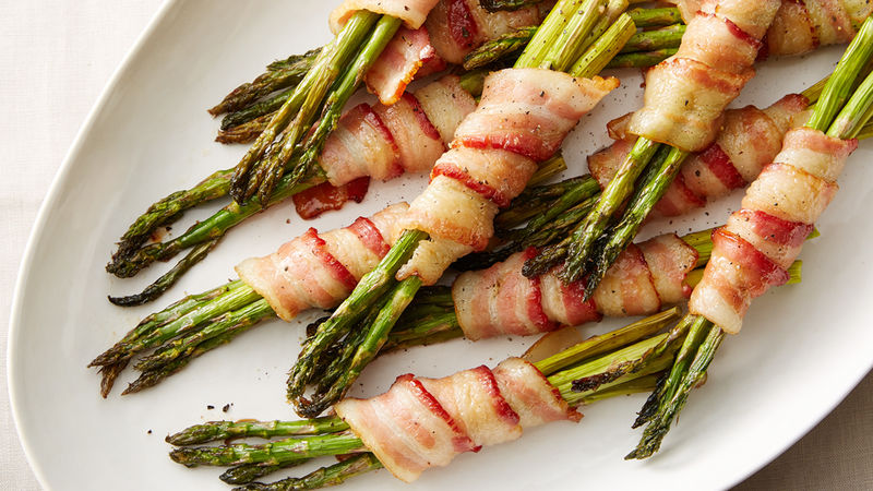 Roulés d’asperges au bacon