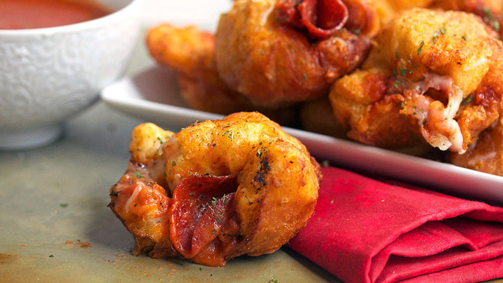 Pepperoni Pizza Bombs Recipe