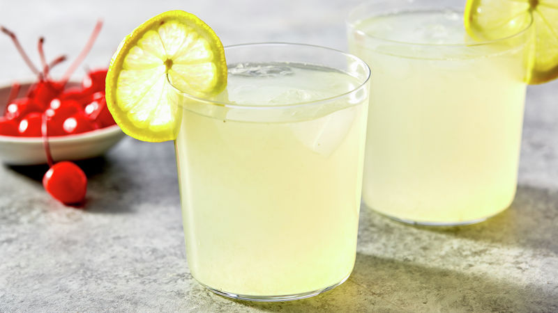 Old-Fashioned Lemonade Recipe - BettyCrocker.com