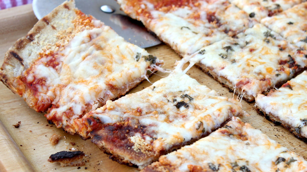 Crispy Grilled Italian Pizza recipe from