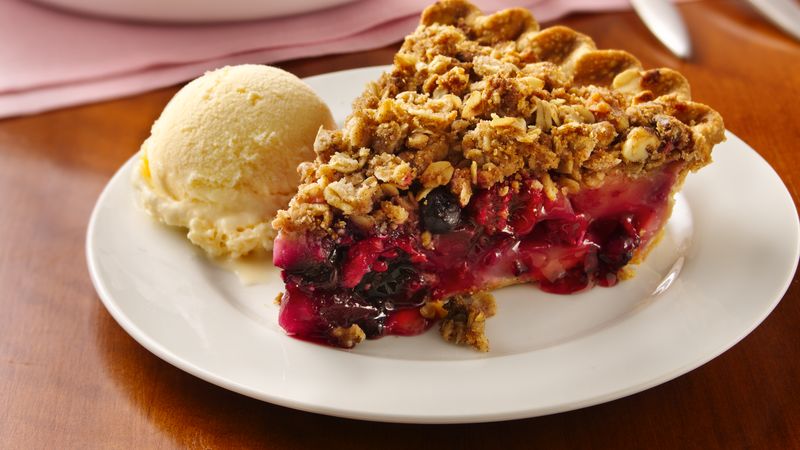 Pear and Berry Crumb Pie