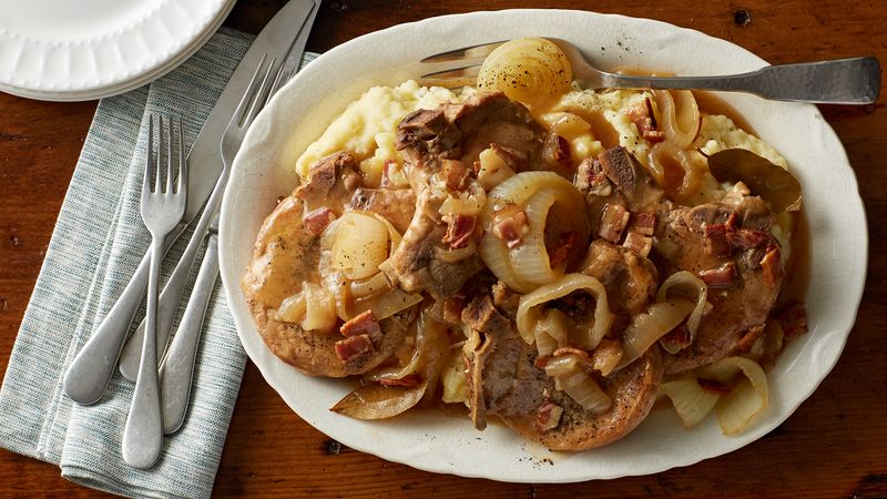 Slow Cooker Smothered Pork Chops Recipe Bettycrocker Com