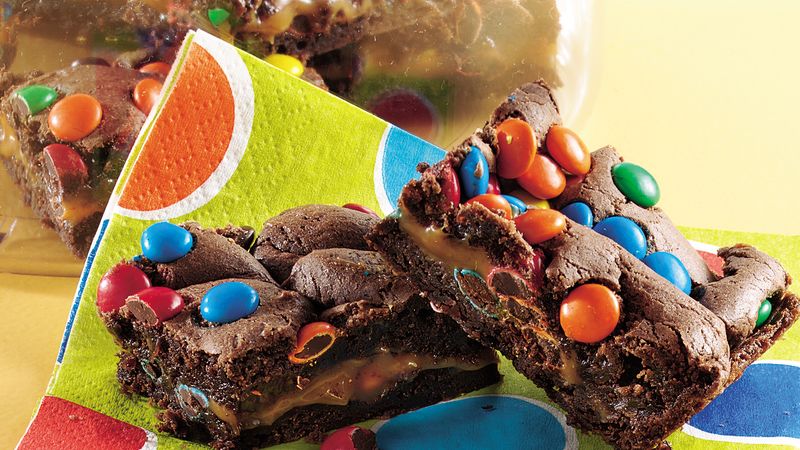 chocolate caramel cake bars