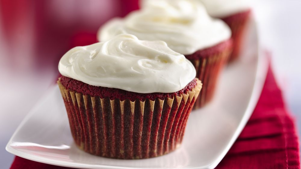 Red Velvet Cupcakes with Marshmallow Buttercream Frosting Recipe
