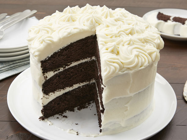 Dark Chocolate Cake With White Chocolate Frosting Gold Medal Flour