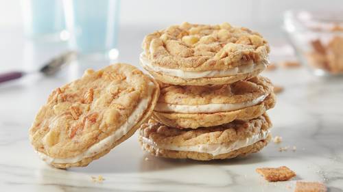Cinnamon Toast Crunch™ Sandwich Cookies-image
