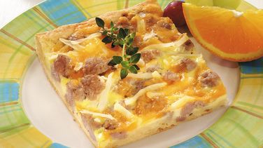 Sausage-Tater Crescent Pizza