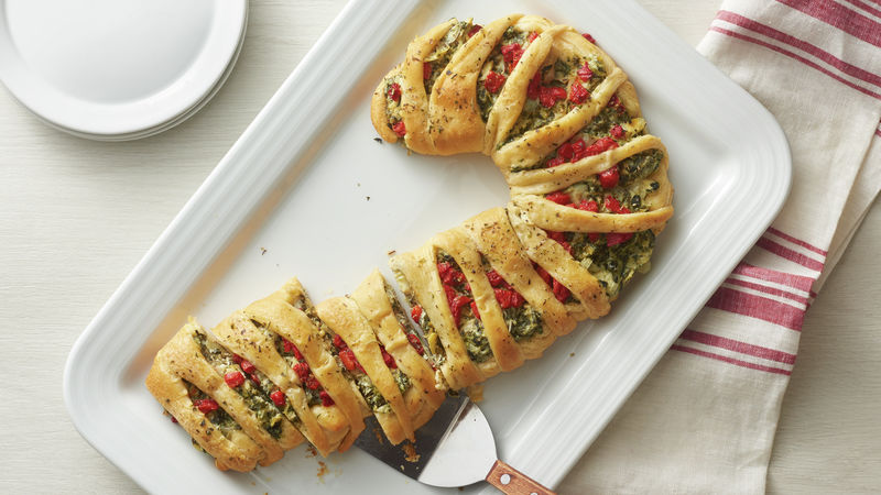 Spinach-Artichoke Crescent Candy Cane