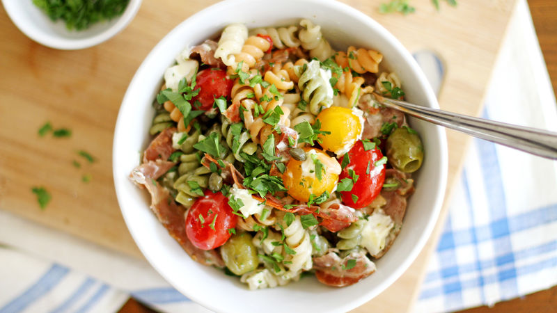 Prosciutto-Goat Cheese-Tomato Pasta Salad Recipe 