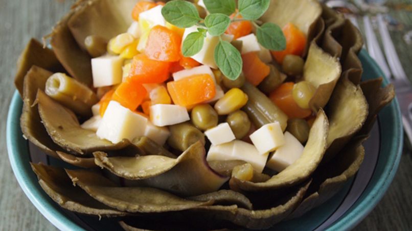 Artichokes Stuffed with Vegetables and Cheese