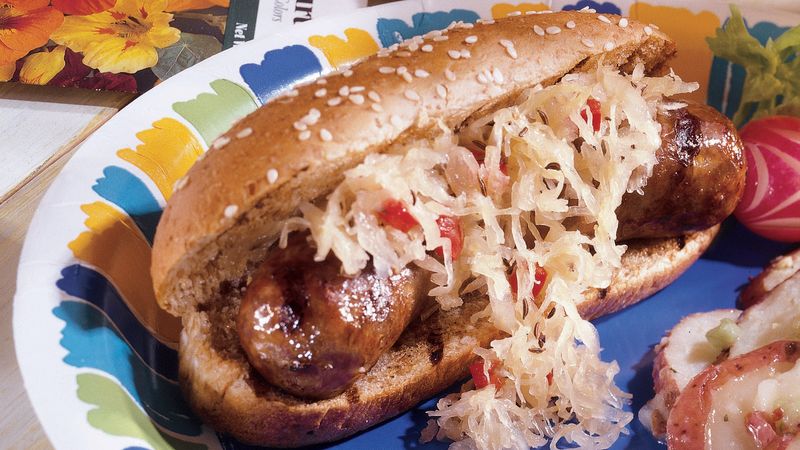 Old-Fashioned Brats in Beer