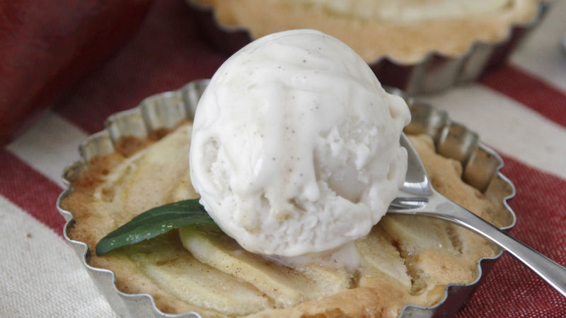 Mini Pear Pies