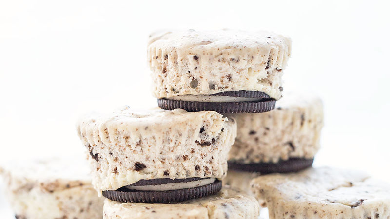 Mini bouchées de gâteau au fromage aux biscuits OreoMC