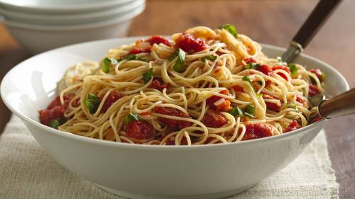 Angel Hair with Tomato and Basil image