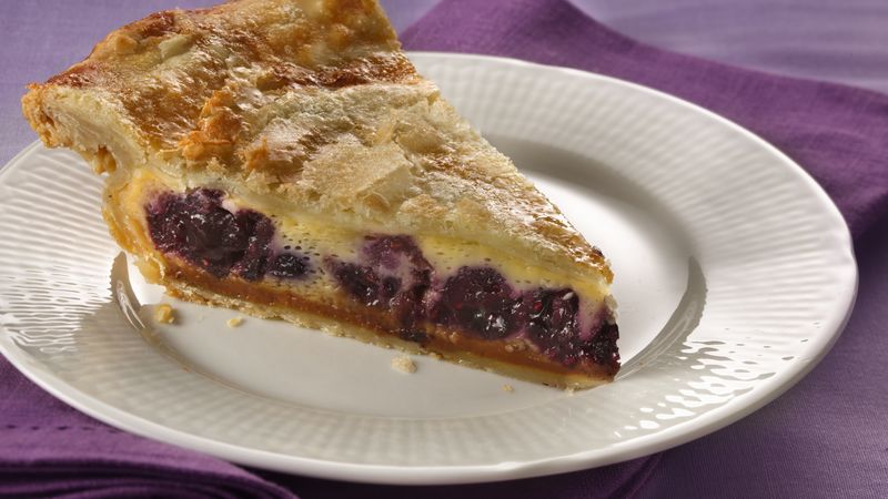 Pillsbury™ Magic Flan Berry Pie