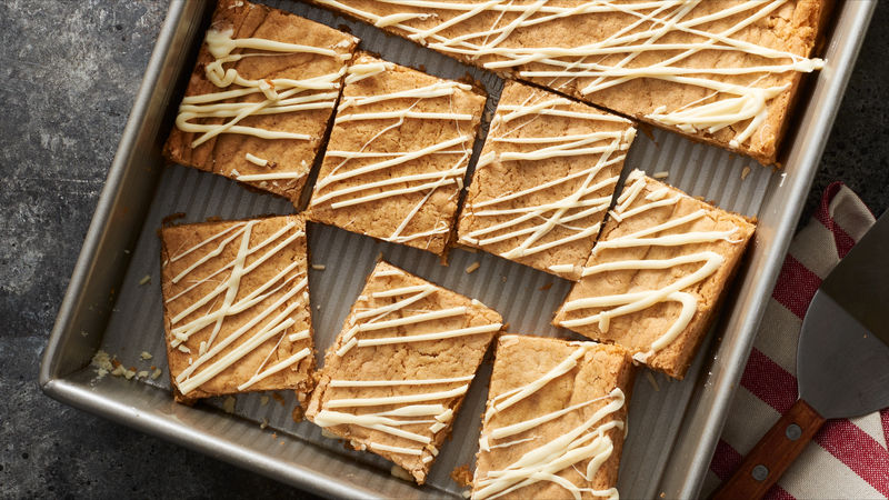 Chewy Chai-Spiced Blondies Recipe - BettyCrocker.com