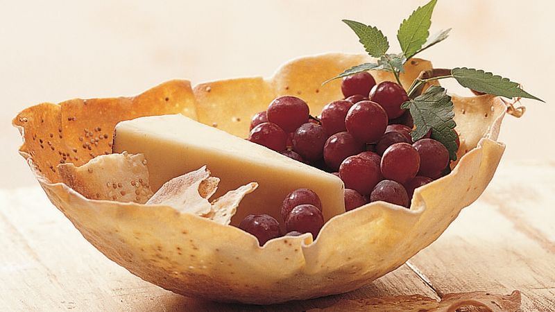Appetizer Cracker Basket