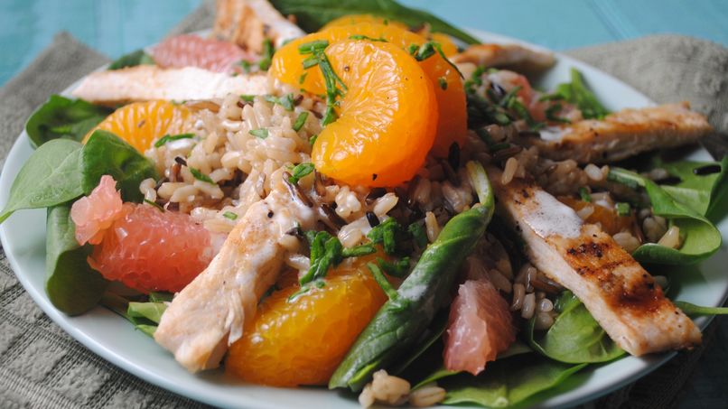Ensalada de Frutas Cítricas y Pollo