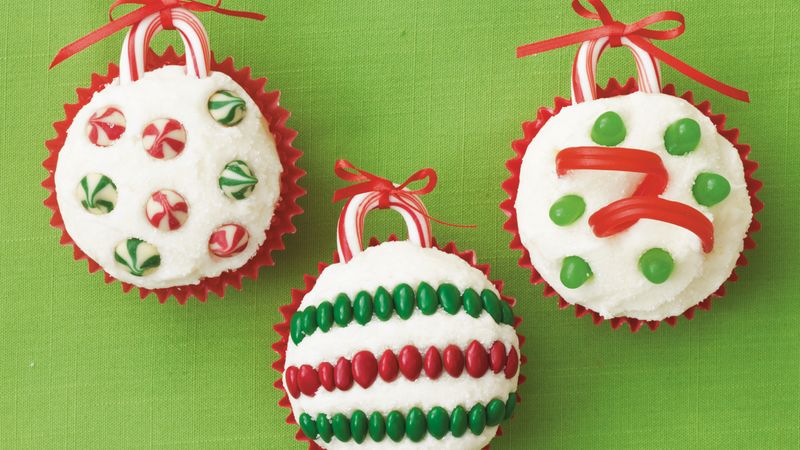 holiday ornament cupcakes