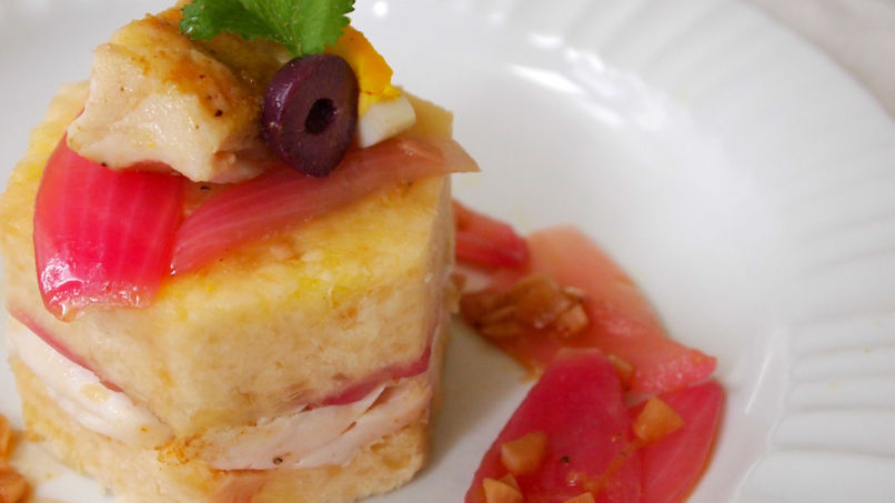 Causa de Yuca con Escabeche de Pescado