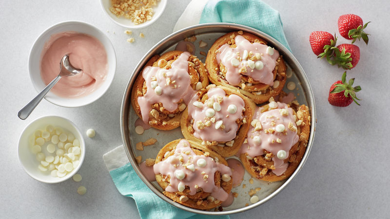 Cookie-Stuffed Strawberry & Cream Cinnamon Rolls