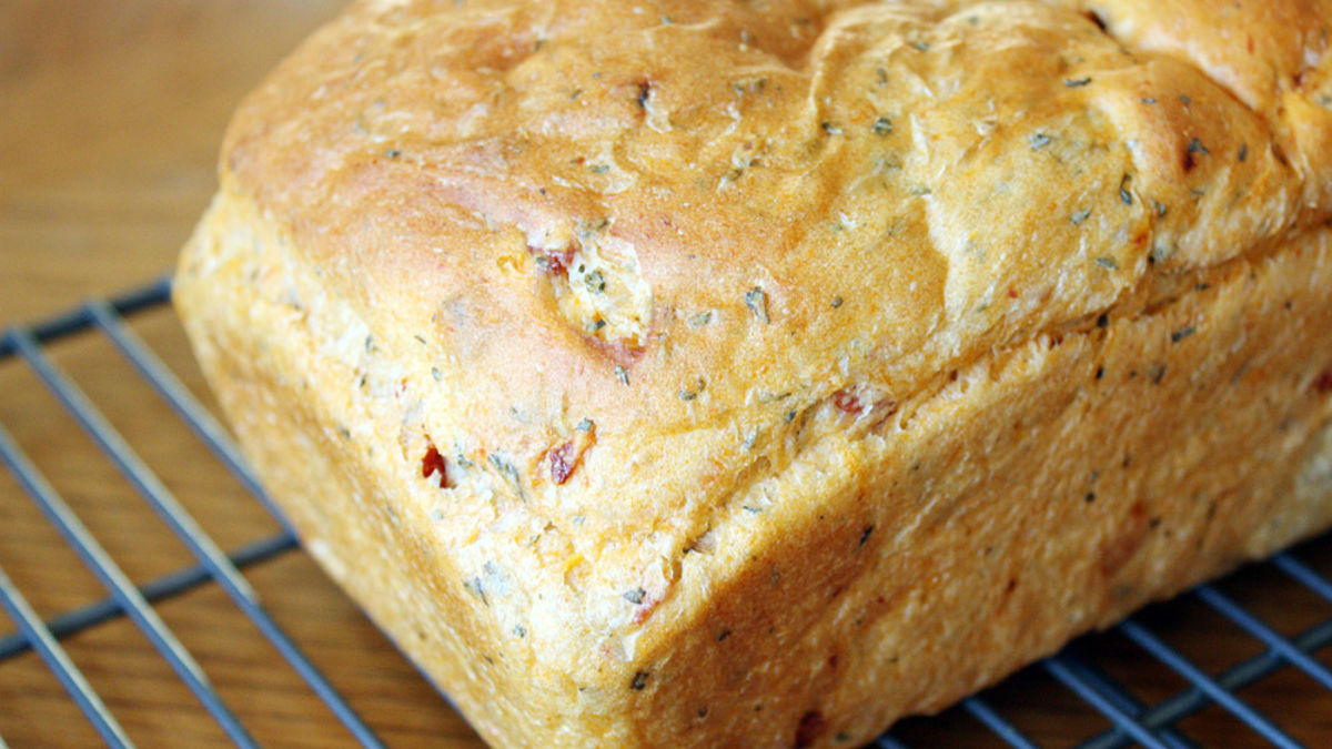 Sundried Tomato Basil Bread