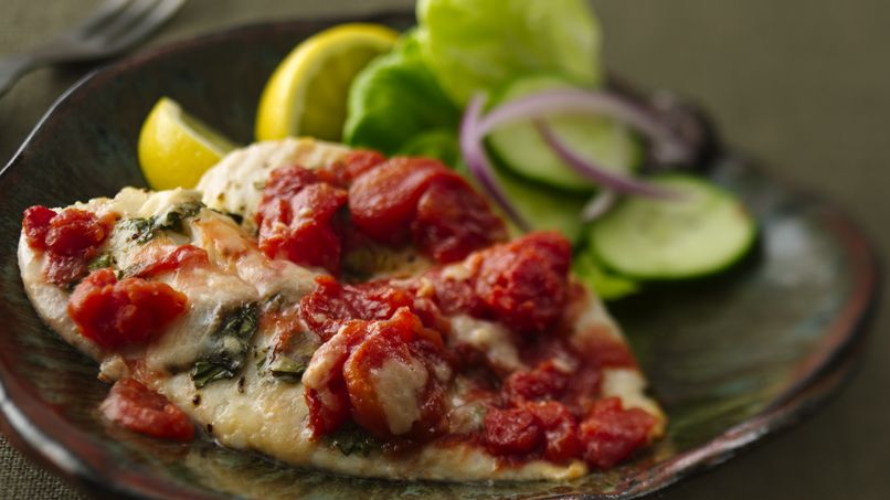 Filetes de Tilapia con Jitomate y Albahaca