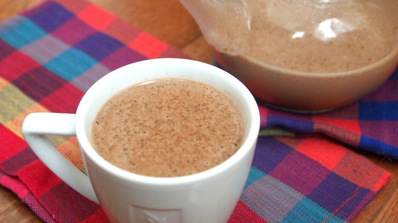 Chocolate Caliente Vegano con Chía y Coco