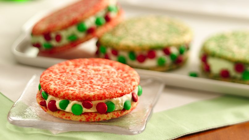 Sándwiches de Helado Navideños