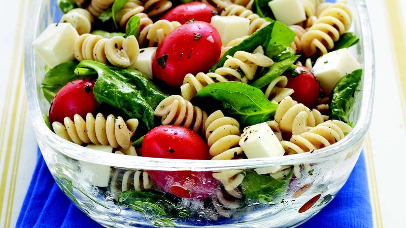 Spinach, Tomato, Mozzarella Pasta Salad Recipe 