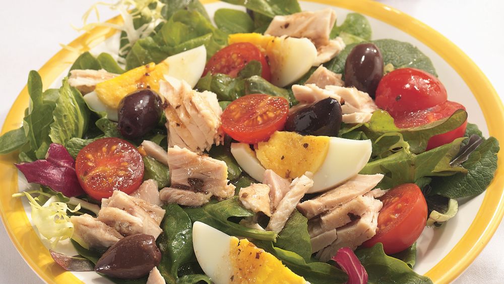 Tuna with Mixed Greens and Balsamic Dressing recipe from