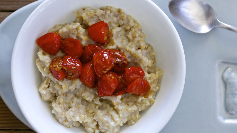Avena con Tomates Salteados