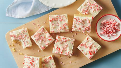 3-Ingredient Peppermint Crunch Sugar Cookie Bars-image